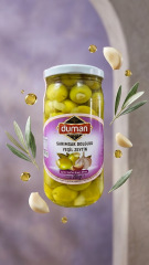 Sarımsak Dolgulu Yeşil Zeytin 320cc Cam Kavanoz – Yoğun Aromalı Zeytin